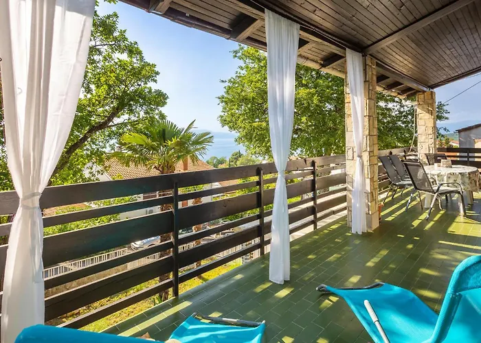 2 Bedroom Stunning In * Nijvice